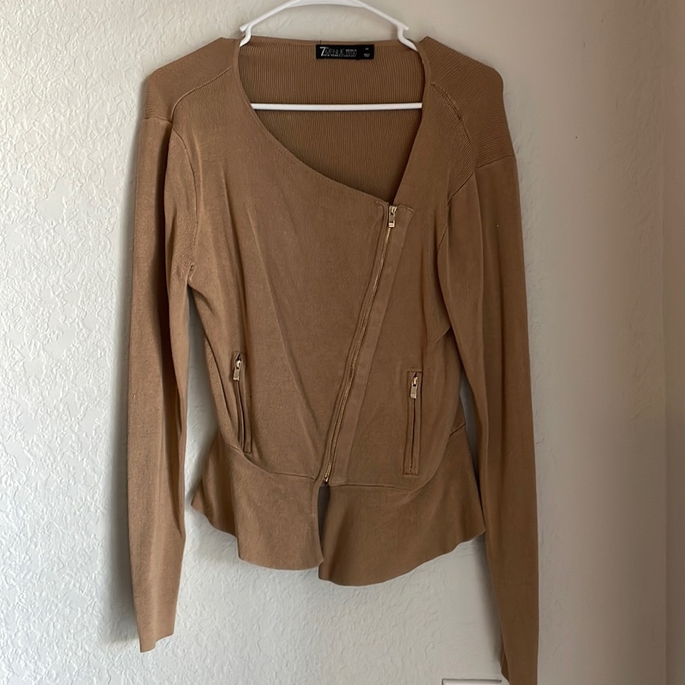 NY&C SWEATER TAN IN XS